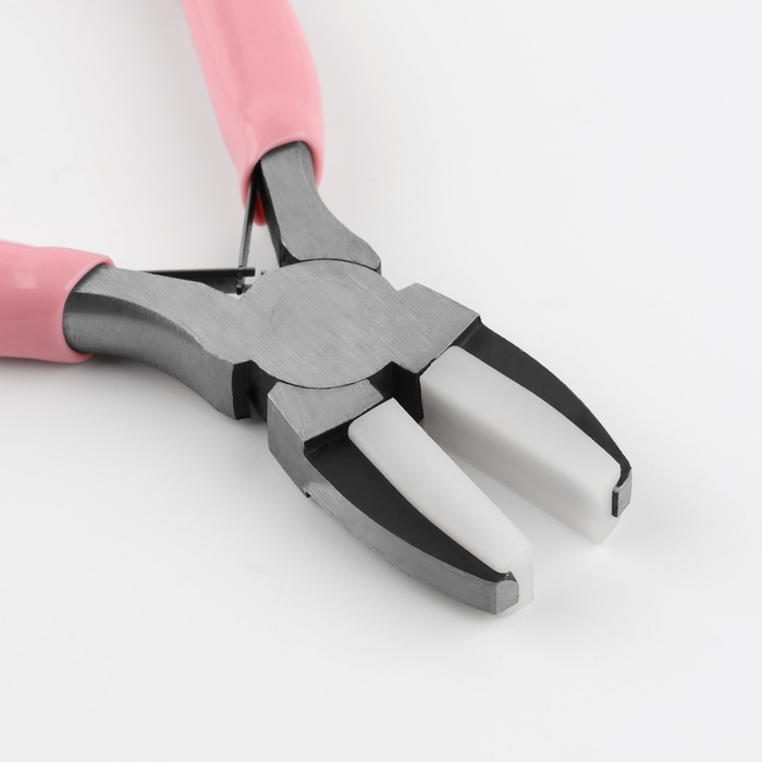 Плоскогубцы с нейлоновыми насадками, для рукоделия, 14 &times; 6,5 см, цвет серебряный/розовый