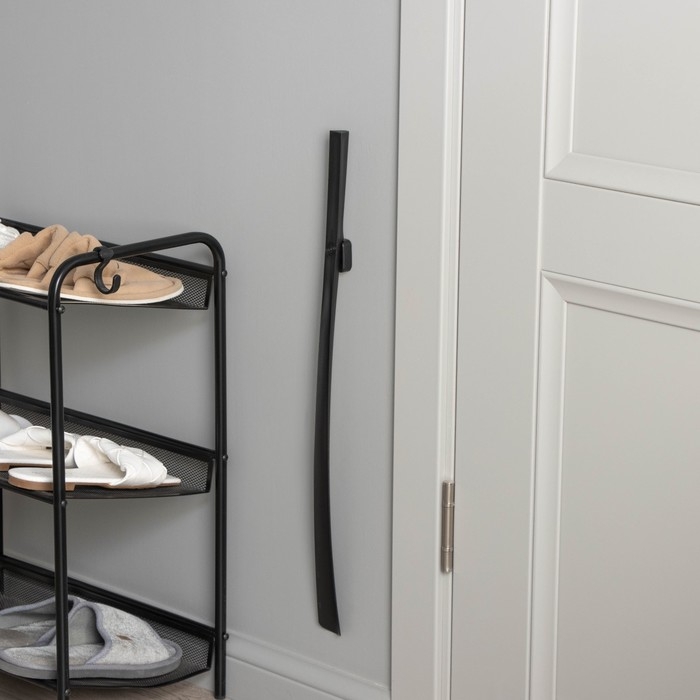 Ложка для обуви с магнитным держателем, 61,5&times;4,1&times;2 см, цвет черный