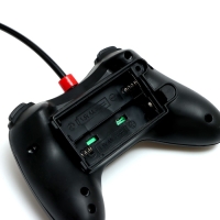 Машина радиоуправляемая &laquo;Скорая помощь&raquo;, световые эффекты, работает от батареек