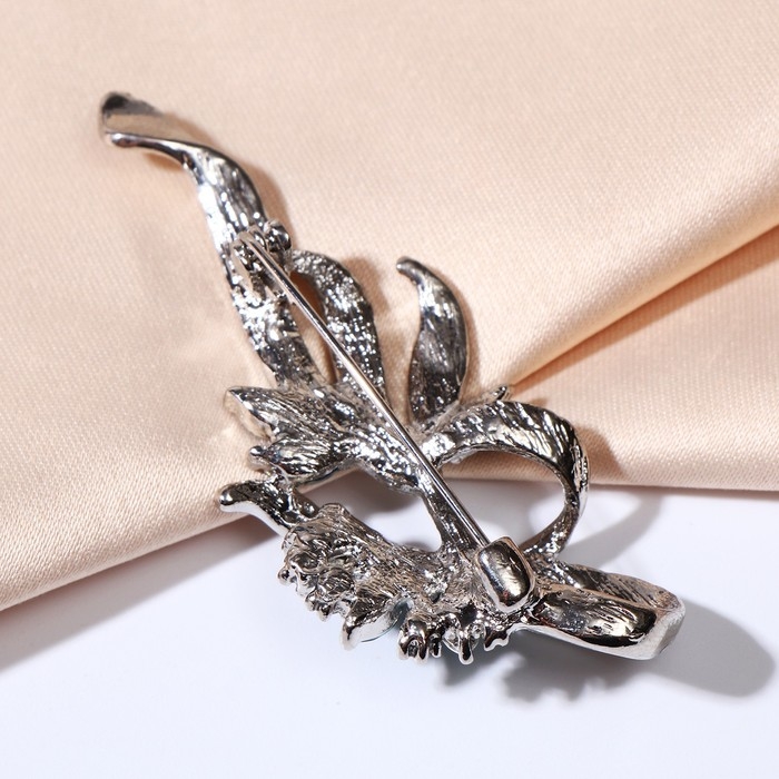 Брошь &laquo;Цветочный бант&raquo;, цвет бело-синий в серебре