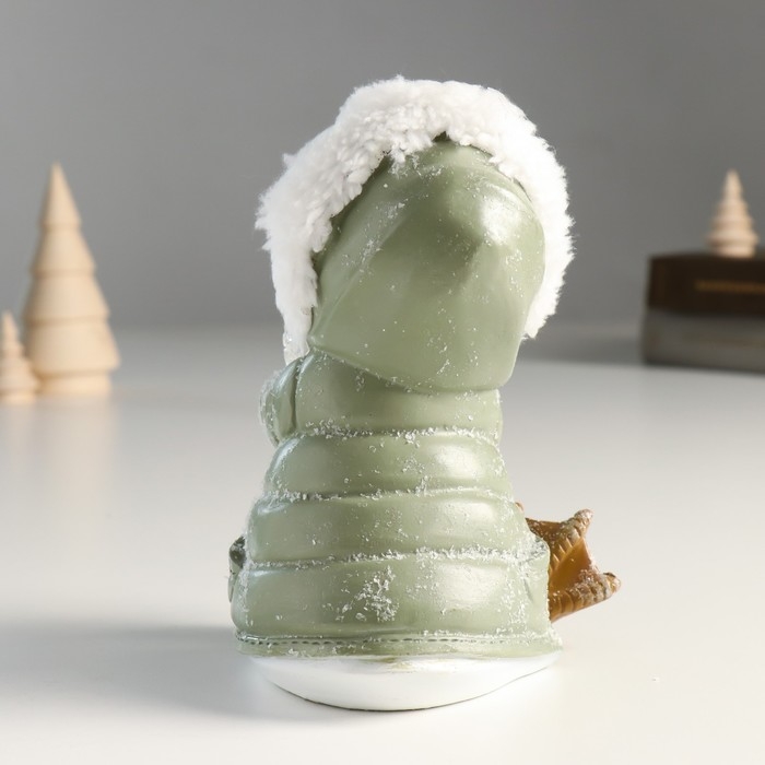 Сувенир полистоун свет Сувенир полистоун свет "Гусь в шубке с капюшоном со снежком" 10х10х14 см