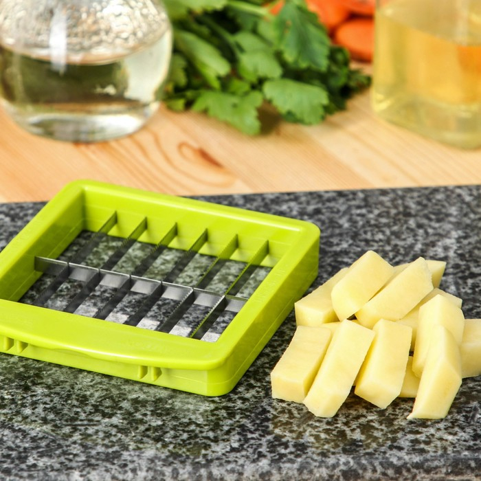 Овощерезка - шинковка со сменными насадками и контейнером Доляна, 6 насадок, 14&times;12,5&times;38,1 см, цвет белый, зелёный