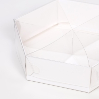 Менажница белая с прозрачной крышкой и перегородками, 18,5 х 18,5 х 4,6 см