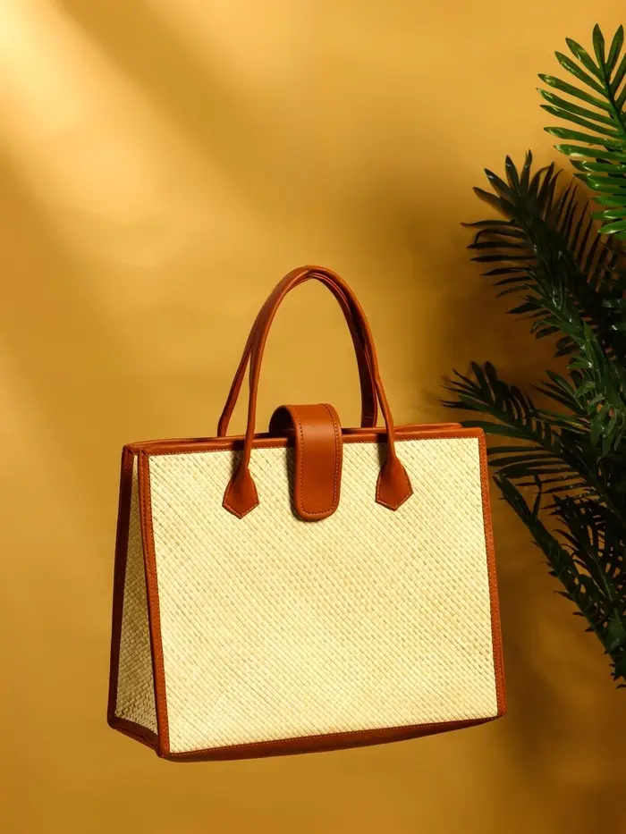 Сумка плетёная на застёжке из пандана 41х16х50 см, бежево-коричневый