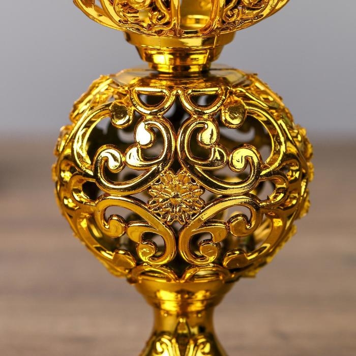 Подсвечник пластик, стекло на 1 свечу Подсвечник пластик, стекло на 1 свечу "Ажурный шар" бокал на ножке золото 15х6х6 см