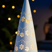 Светодиодная фигура "Елка со снежинками" 22х9х9, 1 LED, LR44x3(в компл.), Т/БЕЛЫЙ