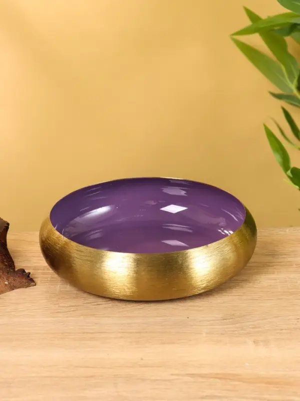 Подсвечник золотой с фиолетовым покрытием, 18&times;18&times;5 см