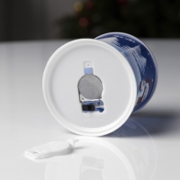 Светодиодная фигура &laquo;Свеча со снеговиками&raquo; 7.5 &times; 10 &times; 7.5 см, пластик, батарейки AG13х3 (в комплекте), свечение мульти