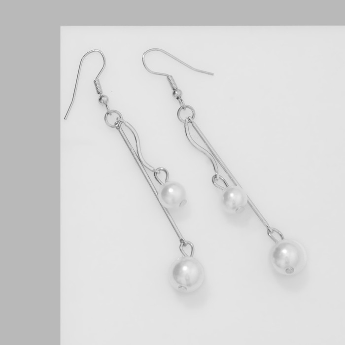Серьги с жемчугом &laquo;Висячие&raquo; классика, d=8, d=10, цвет белый в серебре