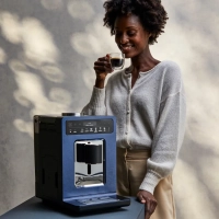 Автоматическая кофемашина Evidence EA89W410, с капучинатором