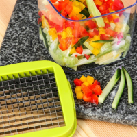 Овощерезка универсальная с контейнером Доляна, 3 сменные насадки и пушер, 14,5×14,5×21 см, цвет бело-зелёный Овощерезка универсальная с контейнером Доляна, 3 сменные насадки и пушер, 14,5×14,5×21 см, цвет бело-зелёный