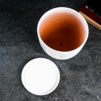 Горшок цветочный "Нежность" белое 4,7 л Горшок цветочный "Нежность" белое 4,7 л