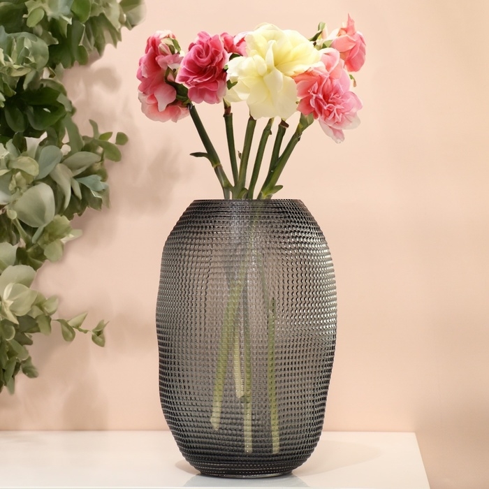 Ваза для цветов &laquo;Крокус&raquo; из прозрачного черного стекла 25 х 16 х 16 см