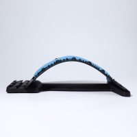 Массажёр для спины, трёхуровневый, с магнитом, 36 &times; 23 см, цвет МИКС