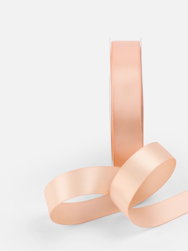 Лента атласная двухсторонняя №0714 20мм*25&plusmn;1м персиковый пух TR