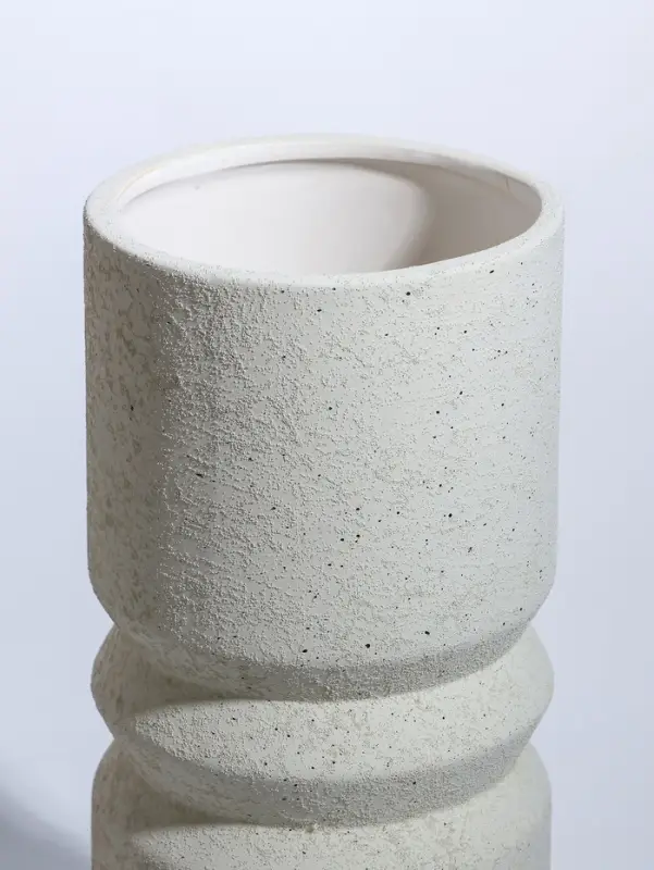 Ваза керамика настольная "Бэрри" прямая кольца, h=24,5 d=11 см, белый