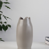 Ваза керамика настольная "Вайолэт" 20х8,5 см, серый Ваза керамика настольная "Вайолэт" 20х8,5 см, серый