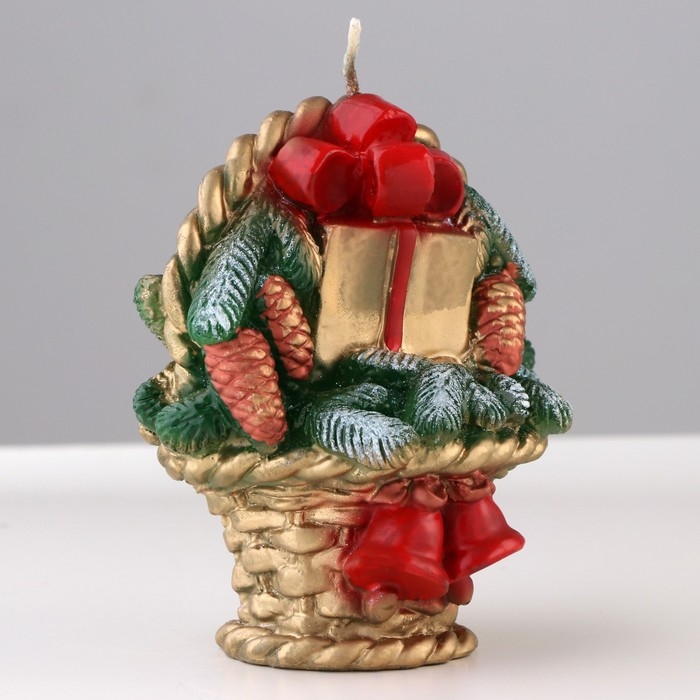 Новый год Свеча декоративная "Рождественский подарок", 8х10,5х10,5 см