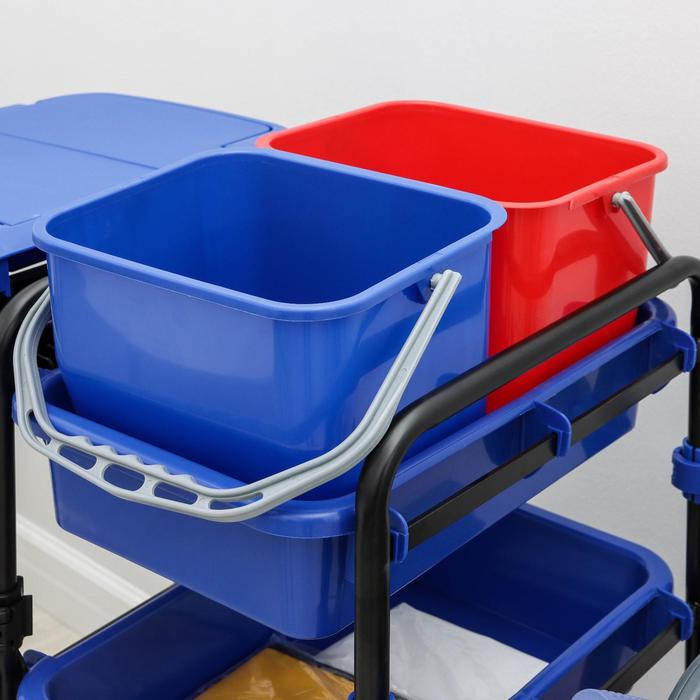 Многофункциональная тележка с вёдрами, отжимом и лотками Многофункциональная тележка с вёдрами, отжимом и лотками