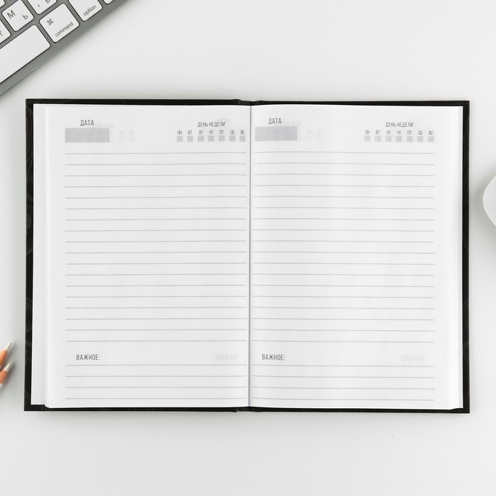 Набор «8 марта из цветов»: ежедневник 80 листов и ручка Набор «8 марта из цветов»: ежедневник 80 листов и ручка