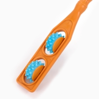 Массажёр - чесалка, двусторонний, универсальный, 2 колеса, цвет МИКС