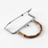 Фермуар пришивной, 21×9.5 см, с бамбуковой ручкой d=11×15.5 см, коричневый, серебристый Фермуар пришивной, 21×9.5 см, с бамбуковой ручкой d=11×15.5 см, коричневый, серебристый