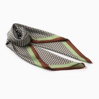 Платок женский MINAKU р-р 70*70 см, цв. зеленый Платок женский MINAKU р-р 70*70 см, цв. зеленый