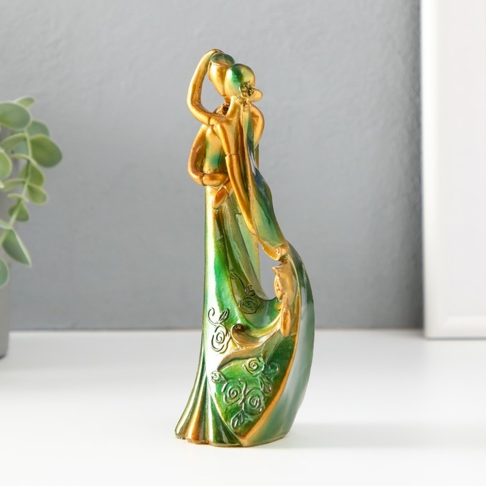 Сувенир полистоун Сувенир полистоун "Молодожёны. Поцелуй в танце" 16,5 см