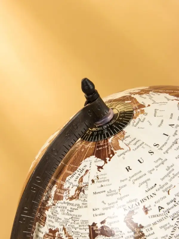 Глобус сувенирный, 23&times;20&times;34.5 см, подставка дерево