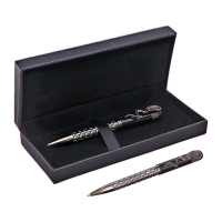 Ручка подарочная шариковая в кожзам футляре поворотная Змея корпус бронза Ручка подарочная шариковая в кожзам футляре поворотная Змея корпус бронза