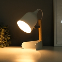 Лампа настольная "Престиж" 1х40Вт Е27 белый 13х12х24см Лампа настольная "Престиж" 1х40Вт Е27 белый 13х12х24см