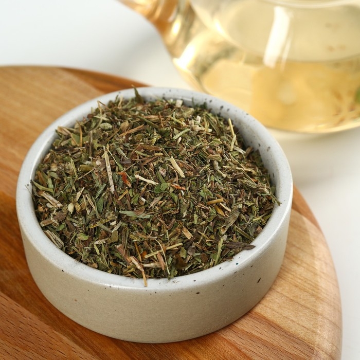 Подарочный набор &laquo;8 марта&raquo;: чай травяной 20 г., бальзам природный 100 мл.