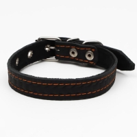 Ошейник кожаный с тиснением на синтепоне, 46 х 2 см, ОШ 25-35 см, чёрный Ошейник кожаный с тиснением на синтепоне, 46 х 2 см, ОШ 25-35 см, чёрный