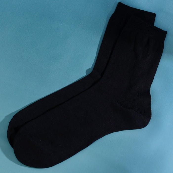 Набор &laquo;Нужный подарок&raquo;, молочный шоколад 27 г., носки мужские 43 размер