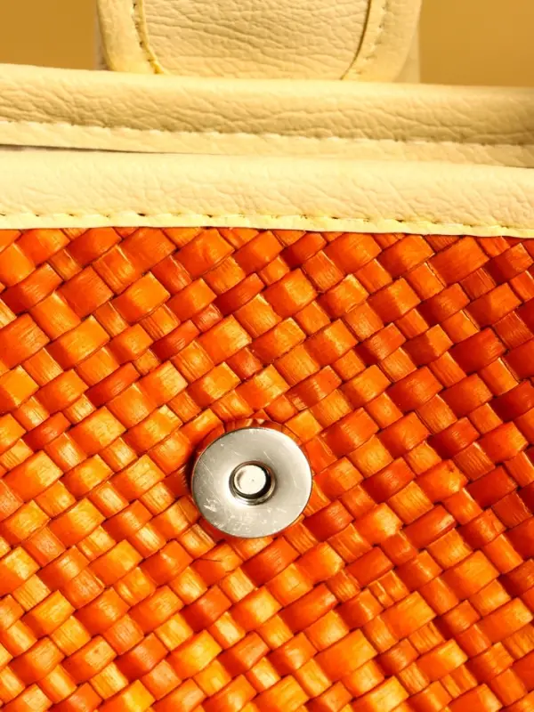 Сумка плетёная на застёжке из пандана 35х12х40 см, бежево-оранжевый