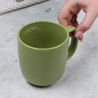 Кружка керамическая Dolce Ceramo &laquo;Олива&raquo;, 450 мл, зелёная