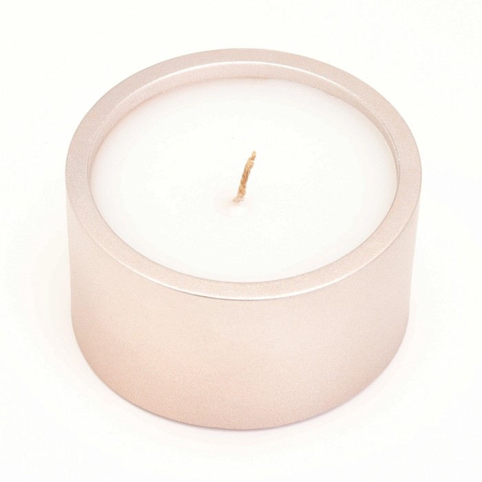 Свеча &laquo;Цилиндр&raquo; в подсвечнике из гипса, 11,5х11,5х6,5 см, шампань