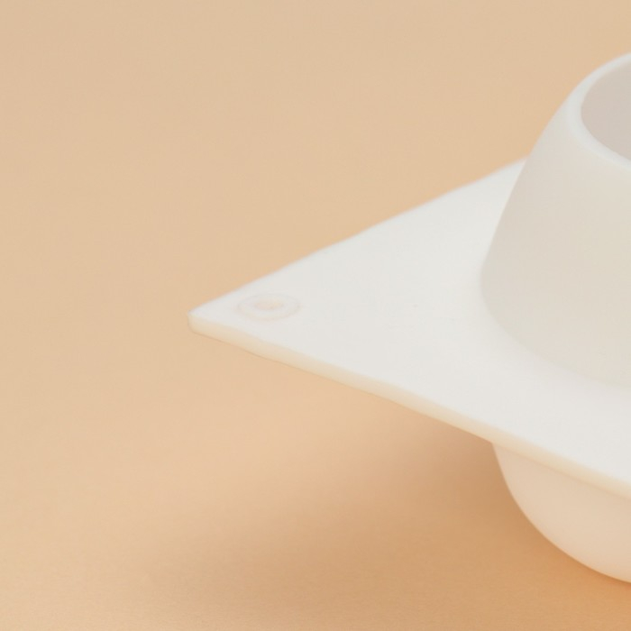 Форма для муссовых десертов и выпечки Доляна &laquo;Яблоко&raquo;, силикон, 29&times;17&times;5,5 см, 6 ячеек (d=6 см), цвет белый