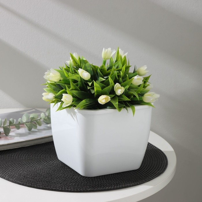 Кашпо для цветов со вставкой &laquo;Глянец&raquo;, 2,4 л (1,6 л), цвет белый