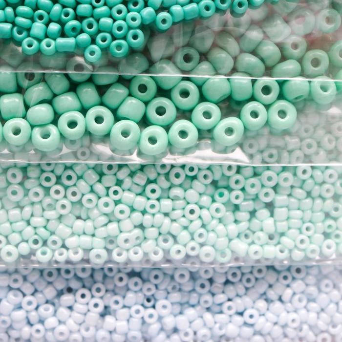 Бисер круглый "Оттенки зелёного" 8 цветов х 10 грамм