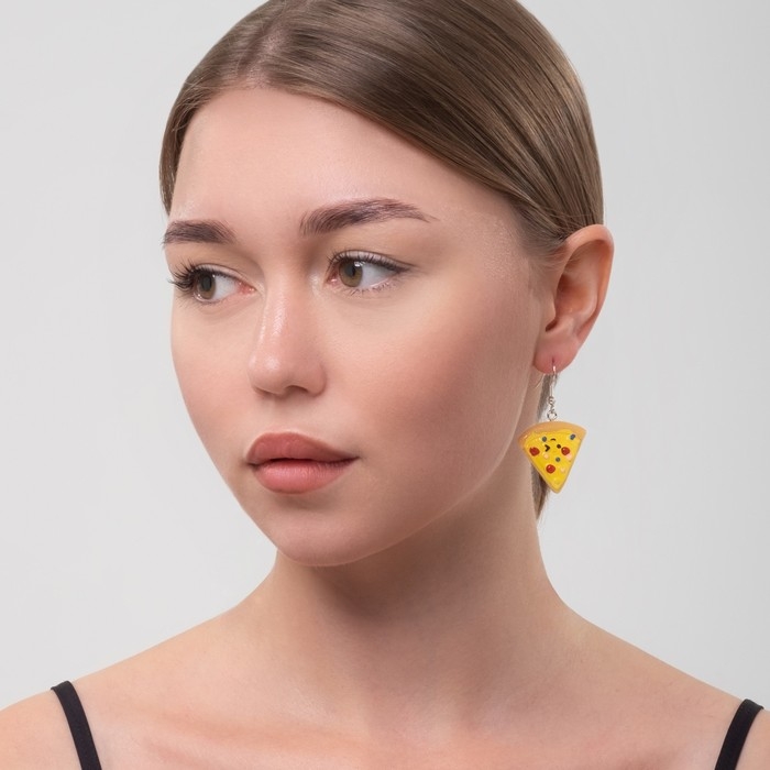Серьги ассорти &laquo;Вкусняшки&raquo; кусочек пиццы, цветные в серебре