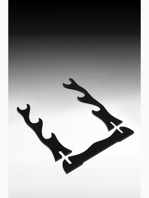 Подставка для сувенирного оружия 3-х ярусная 37 см х 30 см