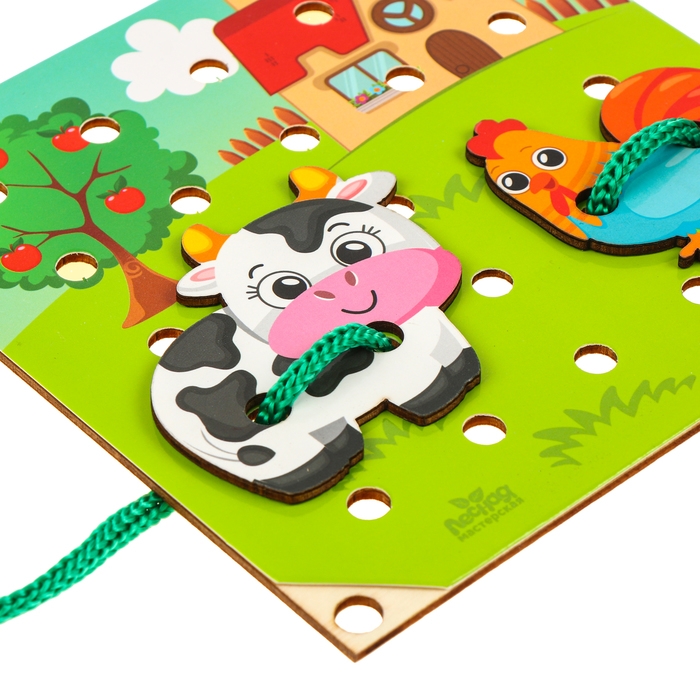 Деревянная игрушка-шнуровка &laquo;Ферма&raquo;, 15&times;15 см