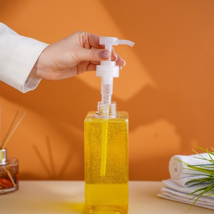 Дозатор для жидкого мыла Доляна, 700 мл, 6,5&times;20 см, цвет прозрачный