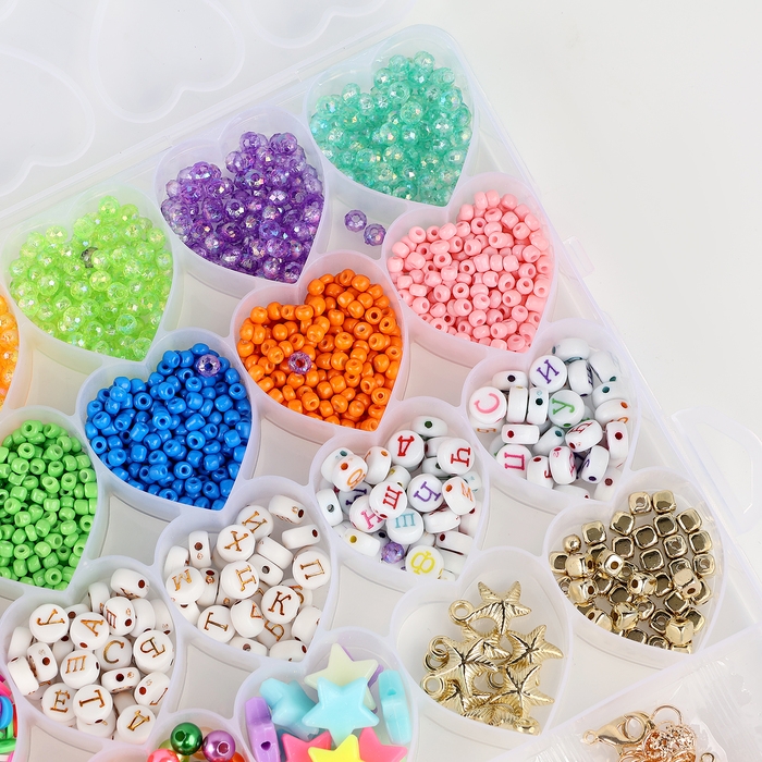 Украшение из бусин «Сердце» Украшение из бусин «Сердце»