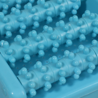 Массажёр для ног, 26,5 × 17 × 13 см, на подставке, цвет голубой Массажёр для ног, 26,5 × 17 × 13 см, на подставке, цвет голубой