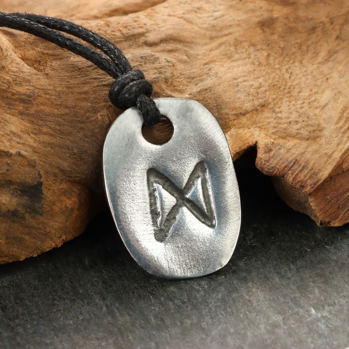 Амулет Амулет "Скандинавские Руны", руна ДАГАЗ, 21х29мм, металлический