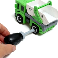 Конструктор винтовой &laquo;Мусоровоз&raquo;, 2 в 1 робот-машина