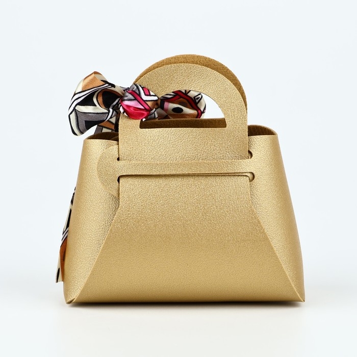 Сумочка подарочная «Золотая», 12 х 13 х 5.5 см Сумочка подарочная «Золотая», 12 х 13 х 5.5 см