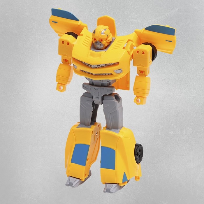 Робот &laquo;Автобот&raquo;, трансформируется